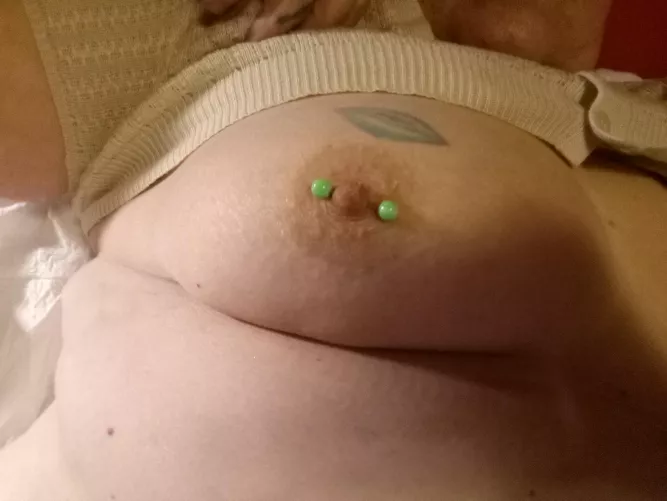 Terre Haute milf unicorn for white m/f couple today 