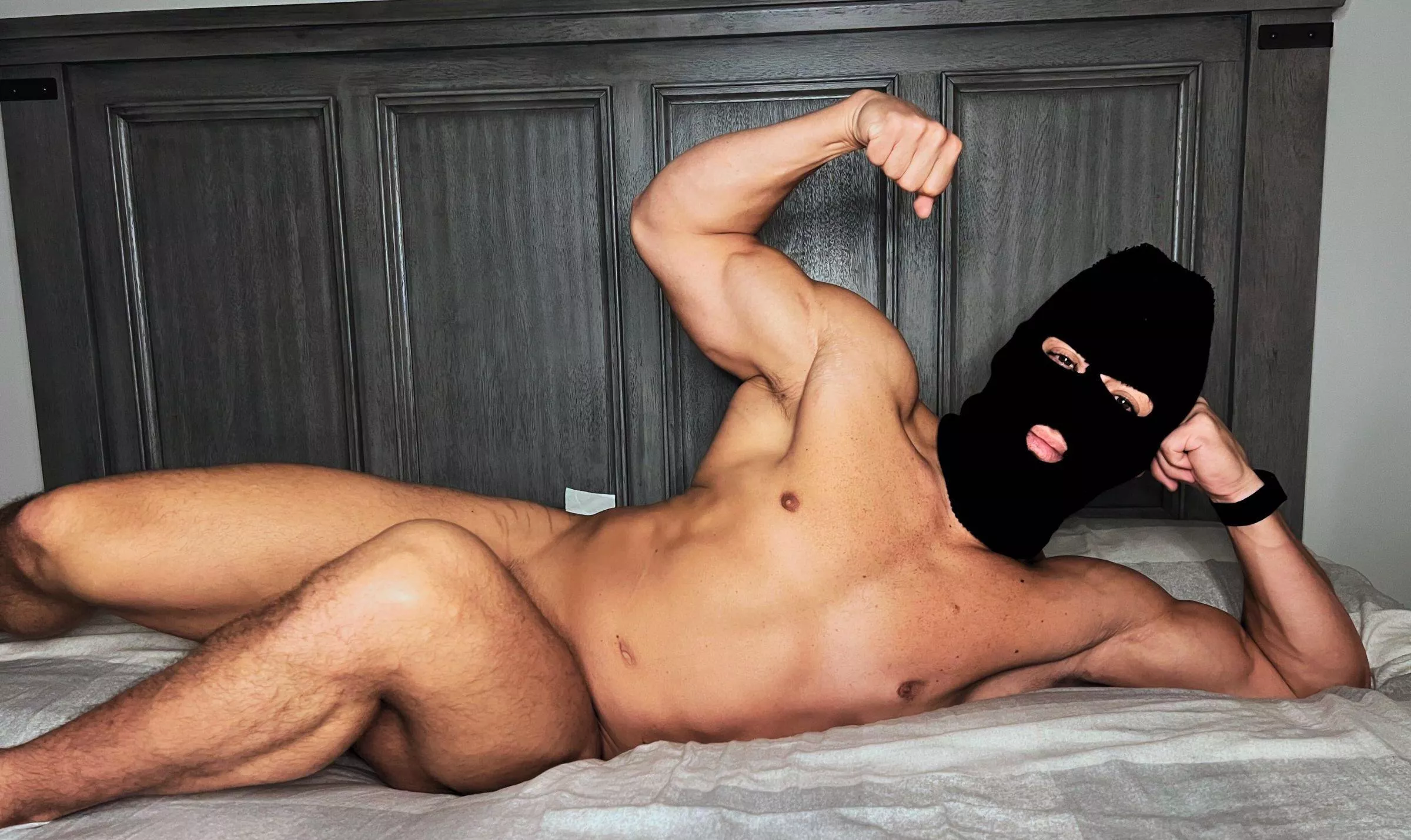 There’s more where this came from 😈 Especially when you send $$, the blood really starts to flow 💦