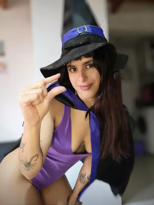 This witch will make your penis disappear 🤏