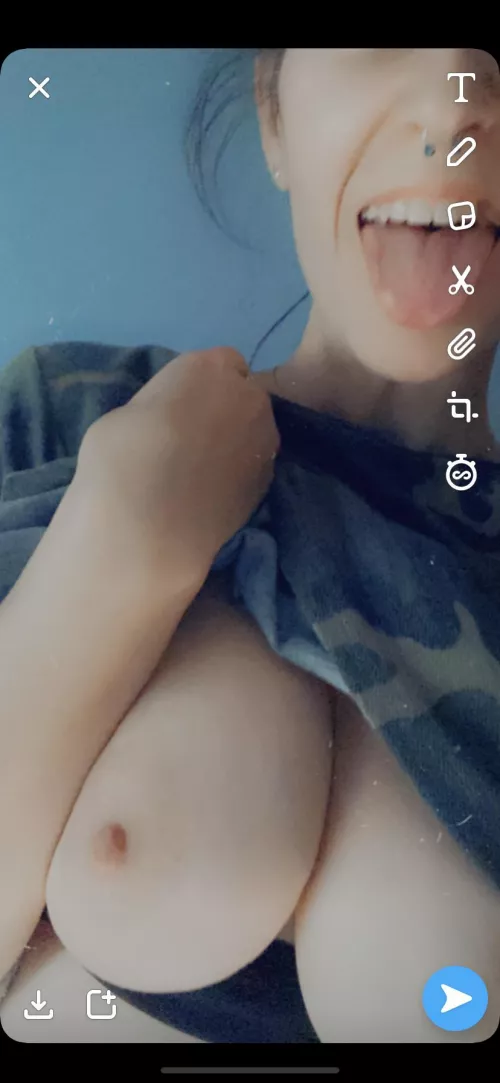 Wanna add me on Snapchat? 🌟