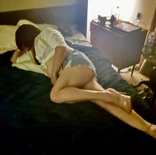 White CD submissive Sissy taking black tops RIGHT NOW in Gonzales.  