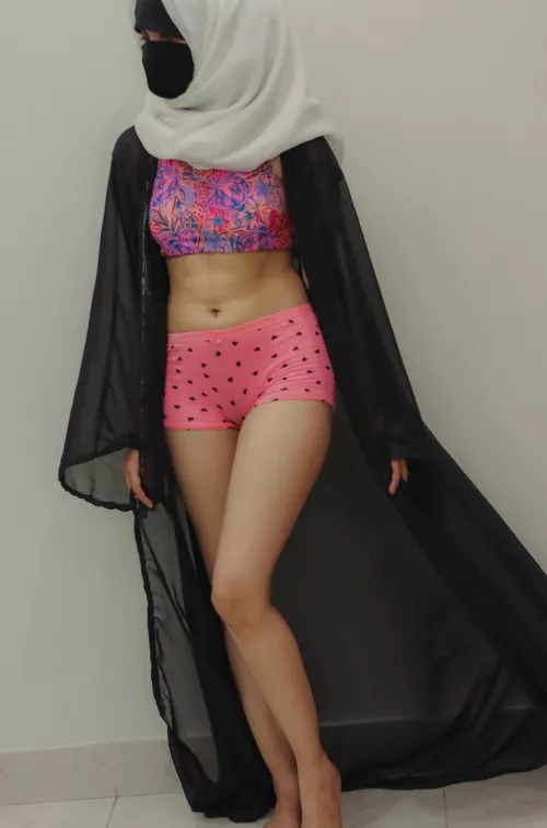 why do guys always think they can dominate me