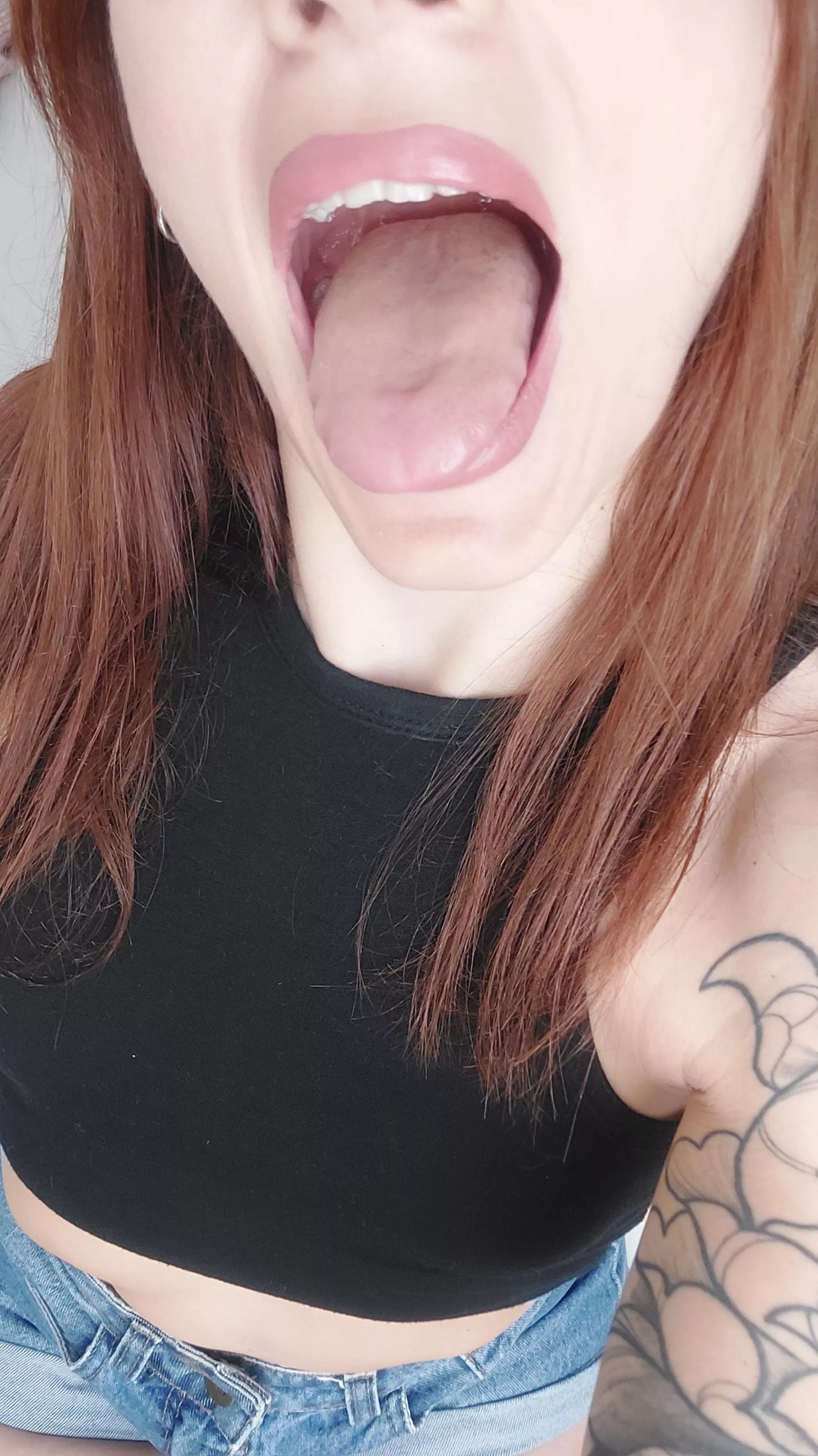 Your enterado from abone and exit from below