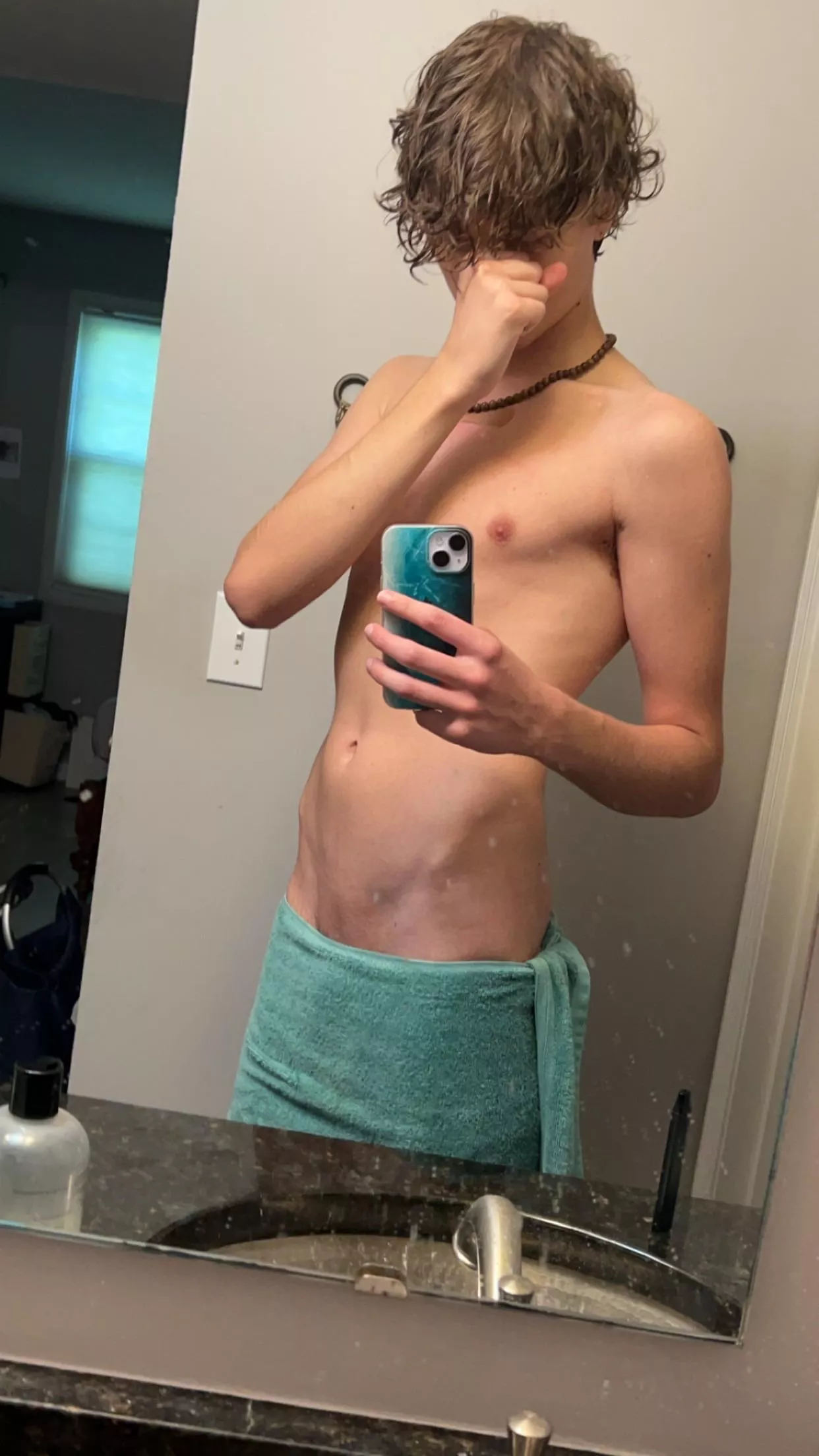 [18] twink out the shower