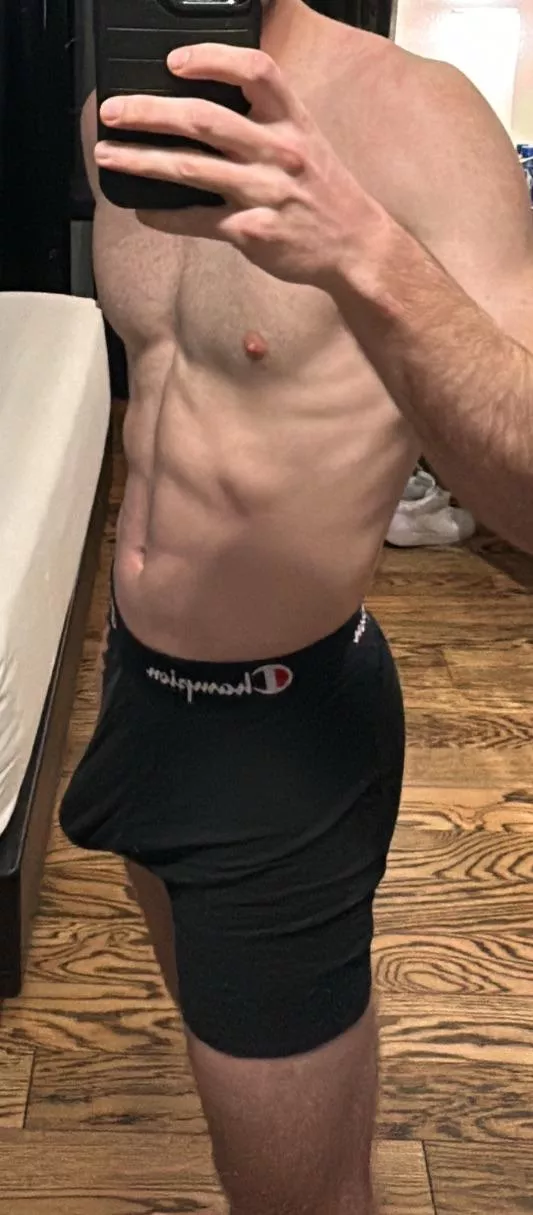 30M, White, 5’11, 165 lbs looking for MFM threesome in Connecticut today. 