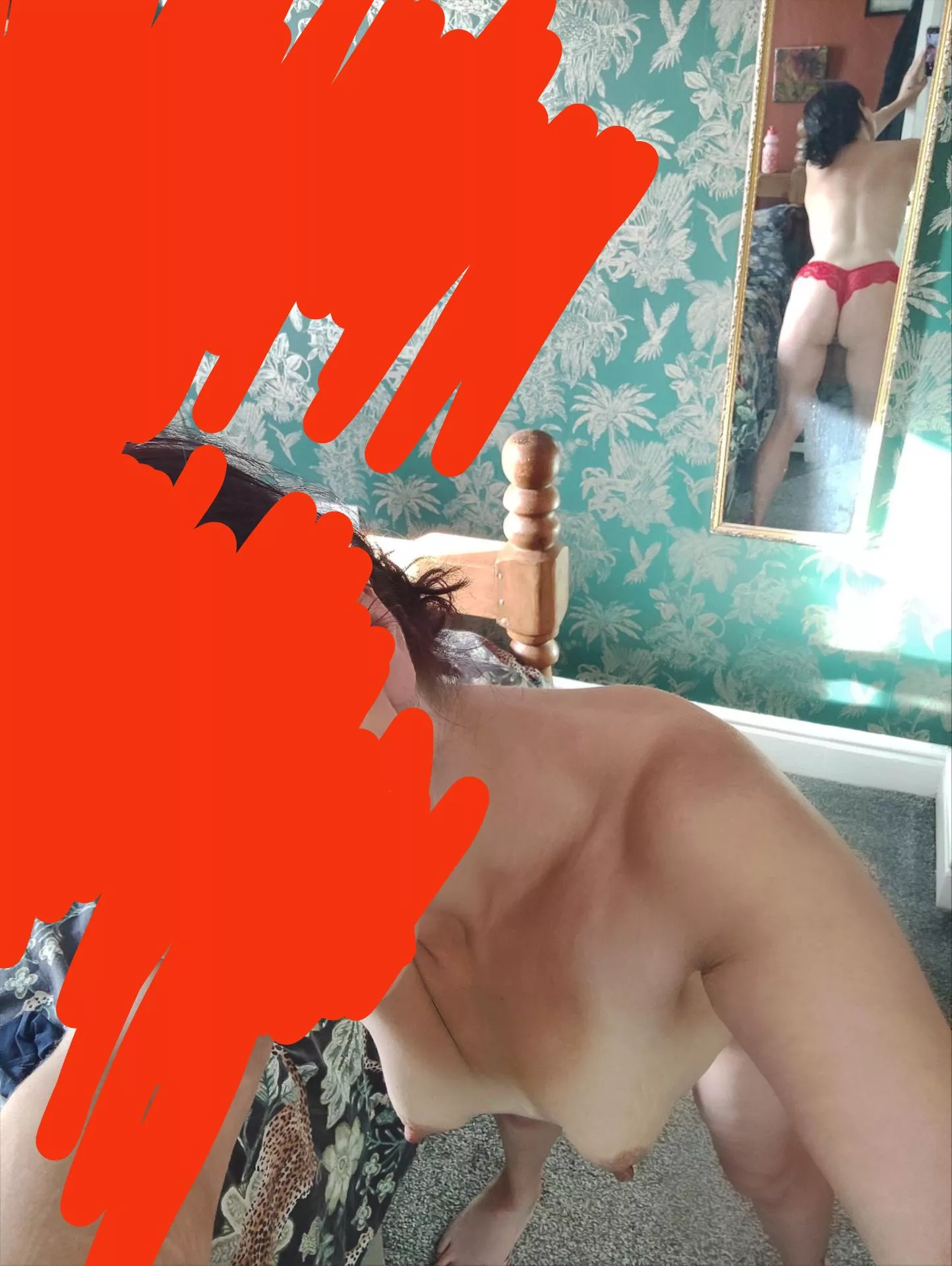 34f-5'2-130lbs. Will my SO appreciate a cheeky photo?