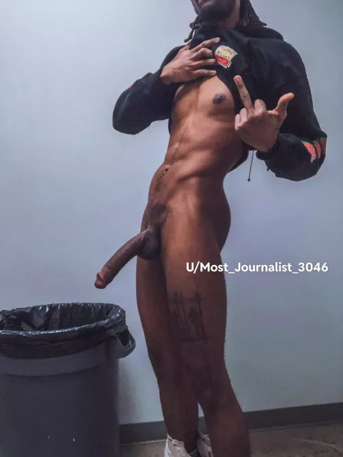 A quick peek while you're lurking at work  ♠️