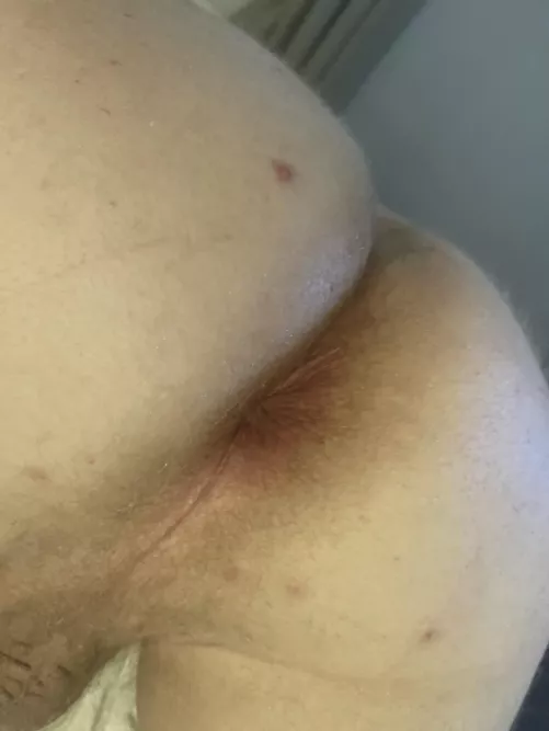 Age[25] Bored with nothing to do today