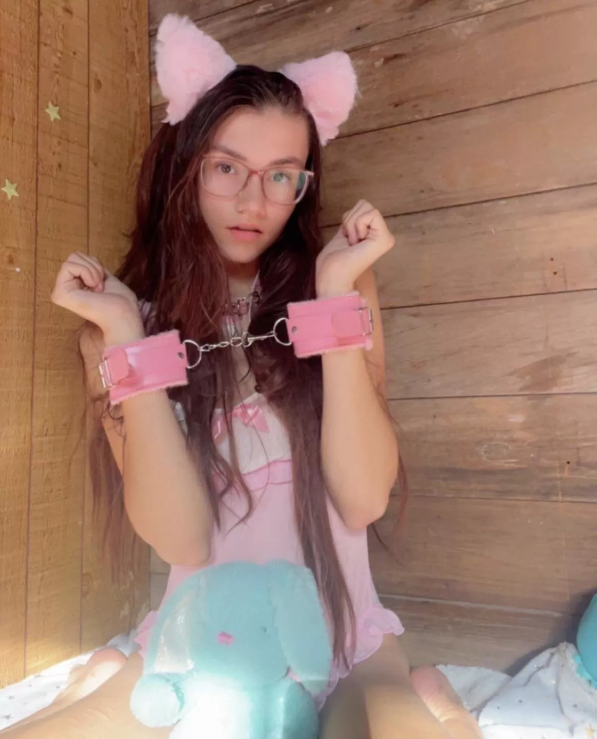 Am I small and fuckable enough for you daddy?🥺