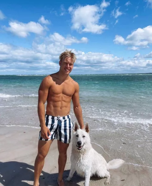 Anyone want to join us at the beach 