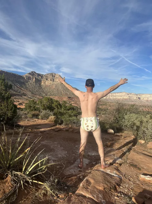 Diaper pic at the Grand Canyon 