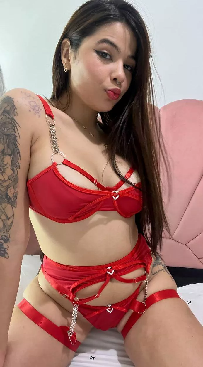 f18 would you play with me ?