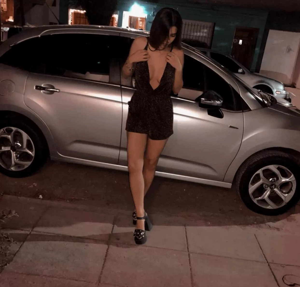 [F4A] Does this dress make my tits look good?