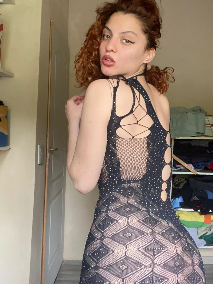 I am looking for loosers under 6 inches. You are one Say It