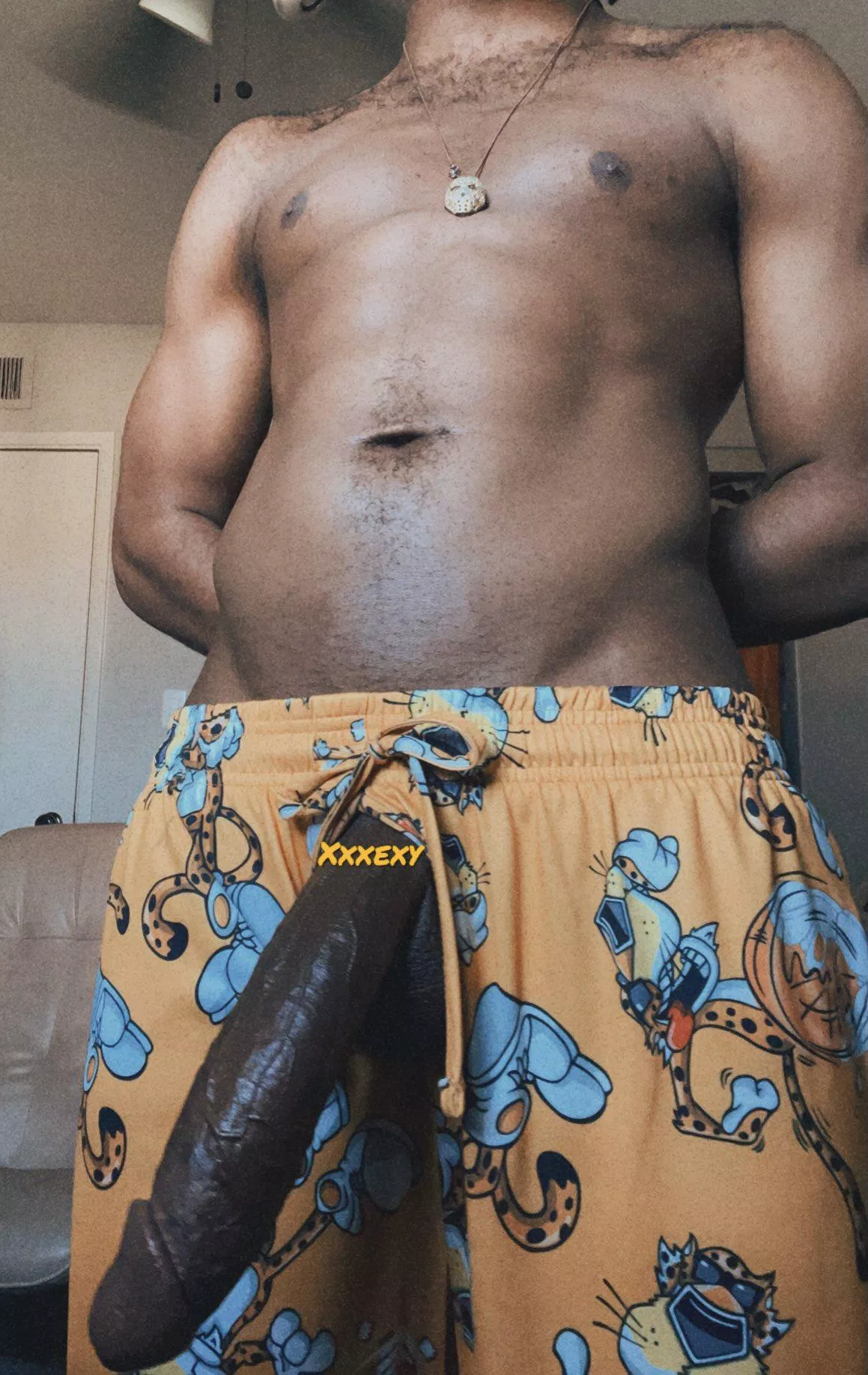 I know that your tiny clitty got excited seeing a real man (age:22)