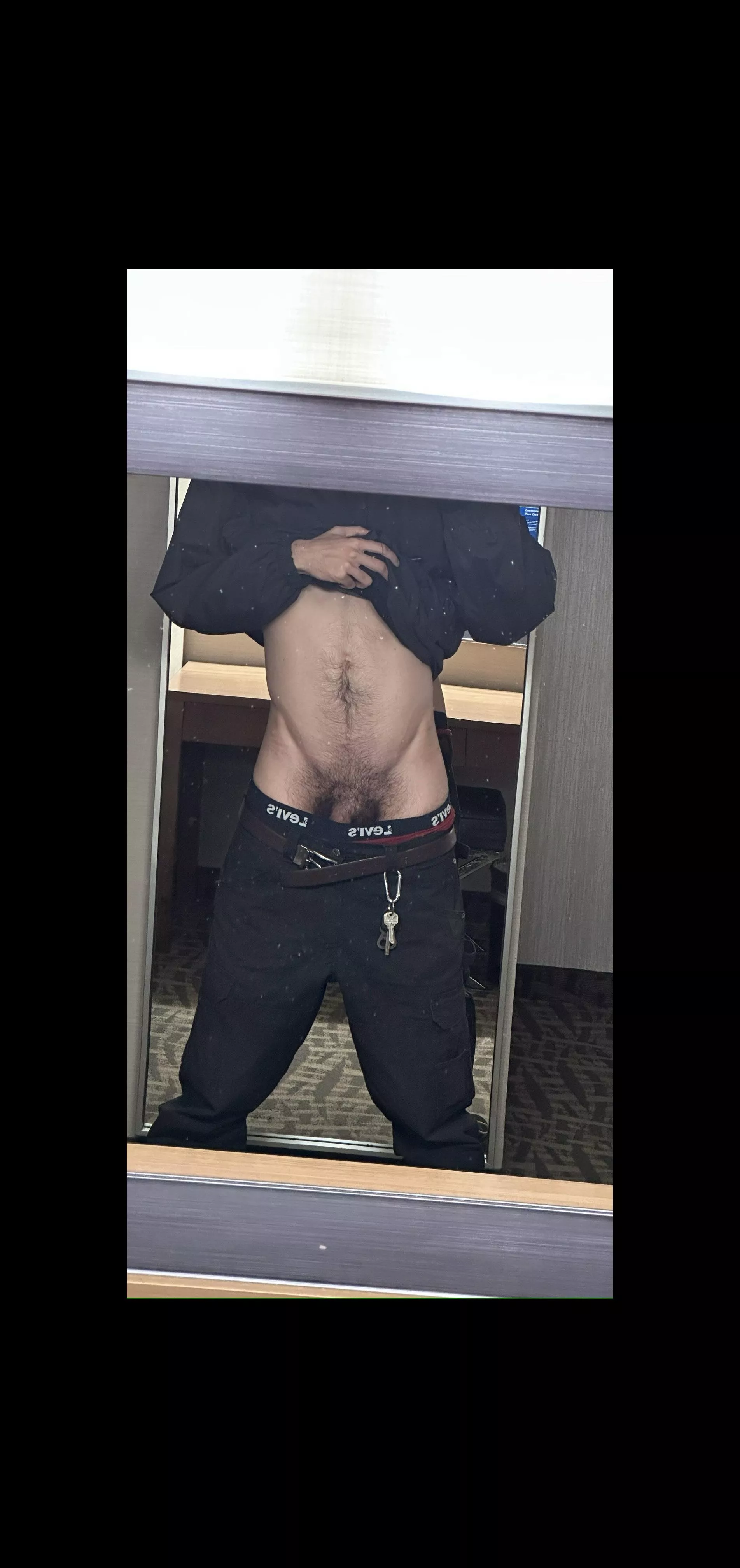 I Take Nudes While I’m At Work