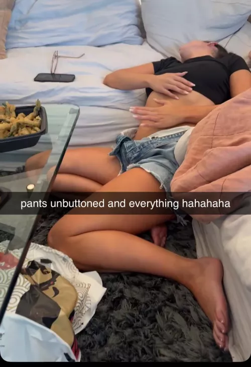 I’d love to suck every toe and lick from heel to toe 