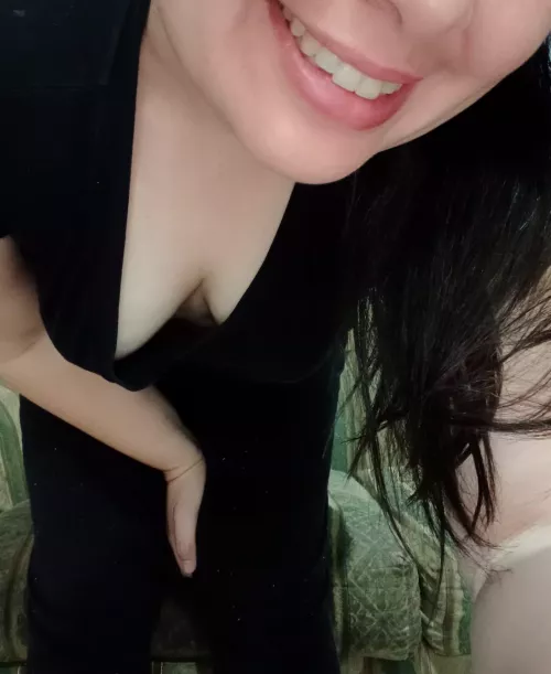 It's a braless Monday today!