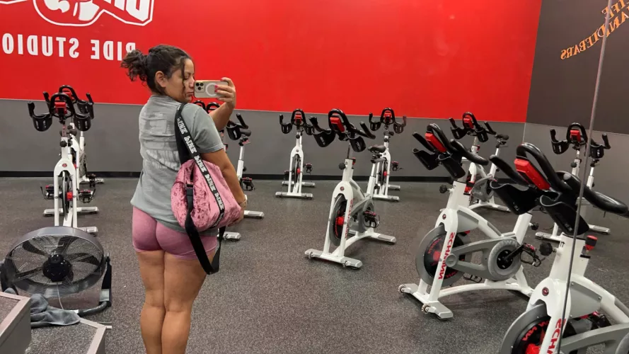 LC - gym. Help me stretch? I’ll be there tomorrow morning 😚 