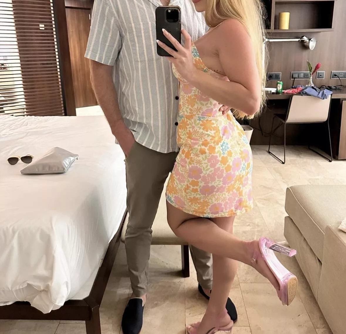 Married straight [M] here with a wife who has a kink, she’s been wanting to happen for a while. She wants me to try giving head for the first time and tell her about it after. Looking for another straight guy in Charleston that would be interested in t