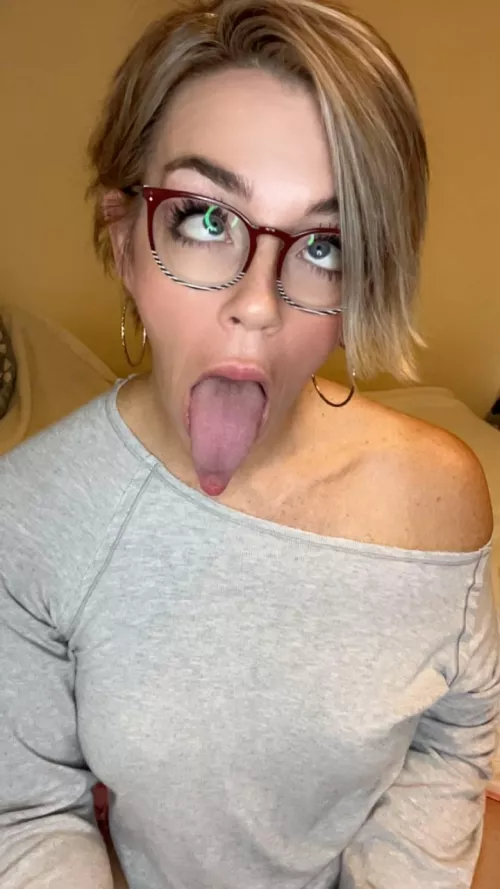 my long tongue needs splattering on