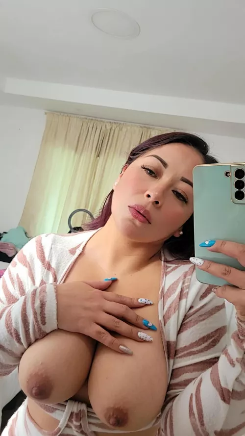 On a scale of 1 to 10, how do my tits look?