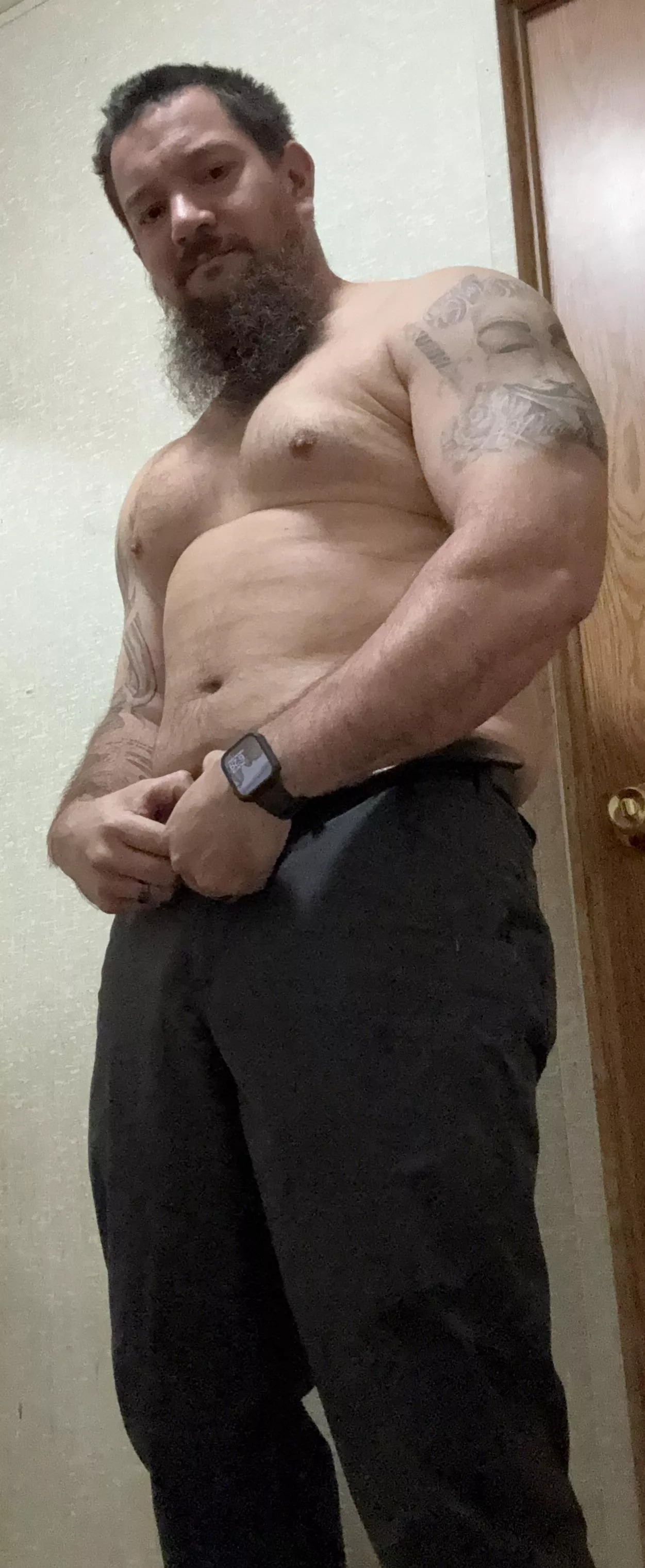 Rough early morning shot at the office😘