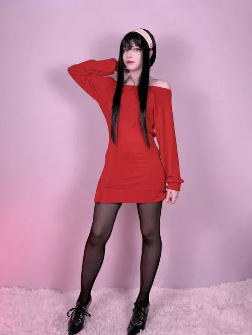 Stella as Yor Forger 