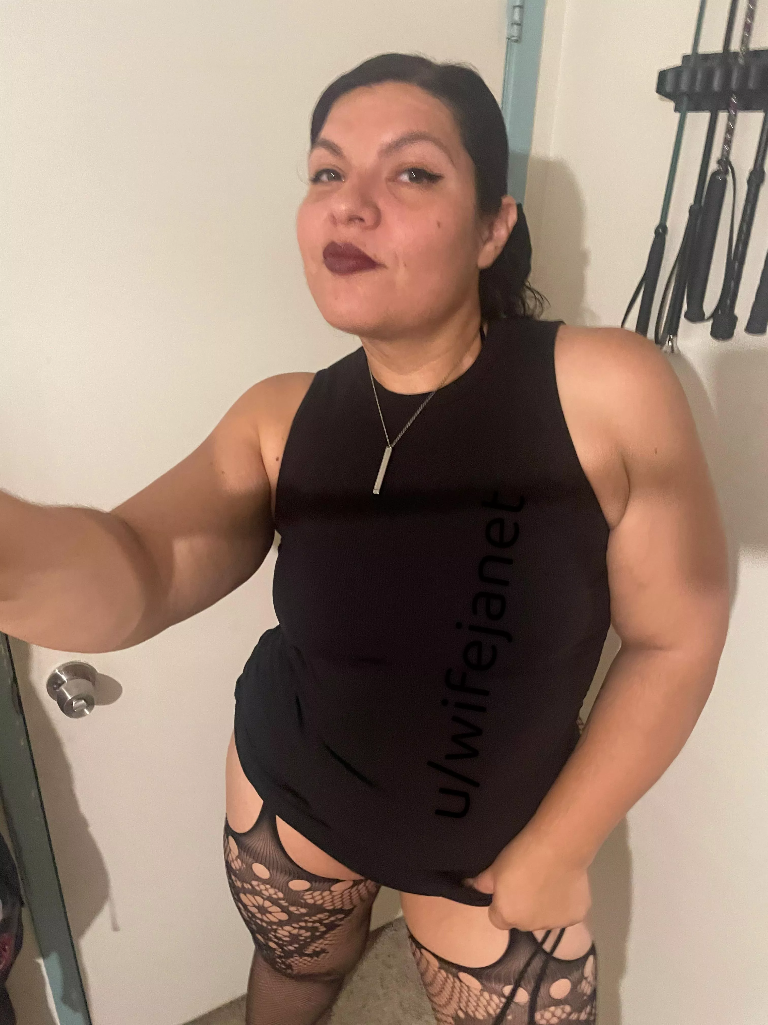 Thick arms, kinky thoughts 