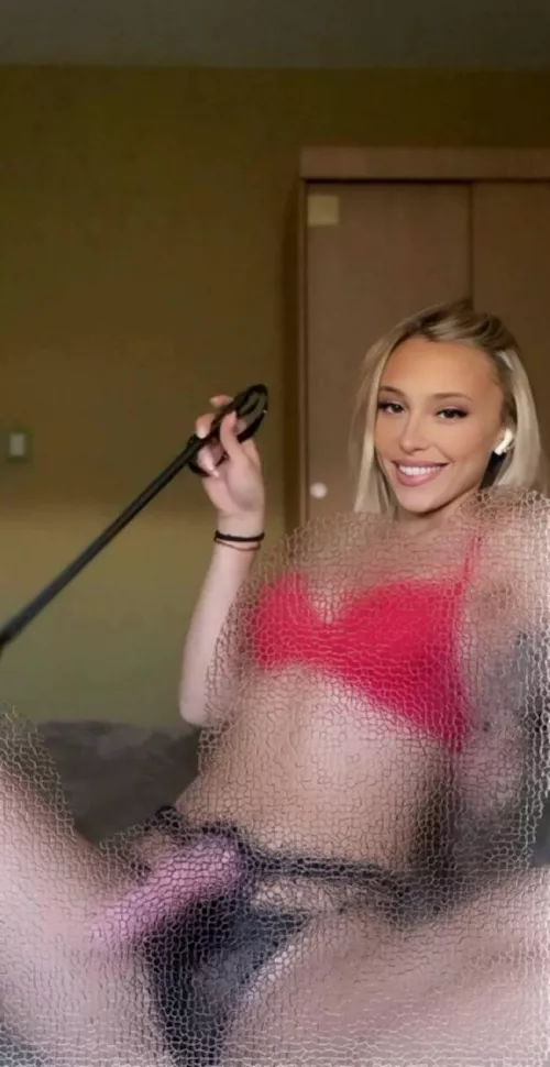 Want to play a simp game? Pick a number from 1 to 20 so we can start!
