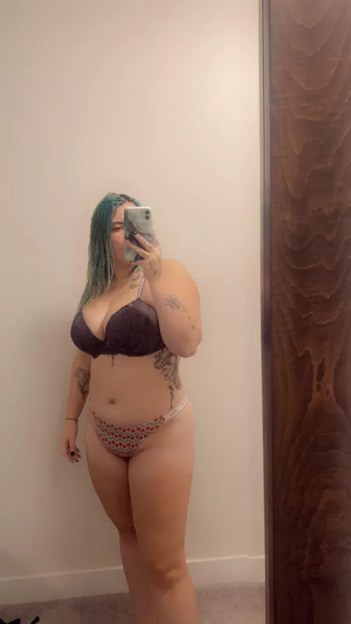 Who would like to eat my popsicle