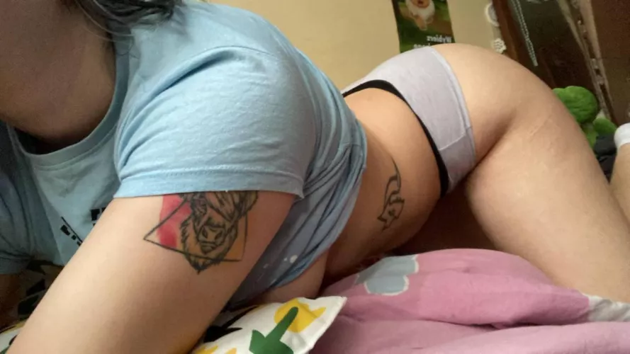 Would you help 19yo kinky goth girl right now 