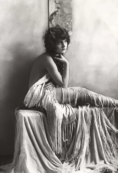Ziegfeld girl