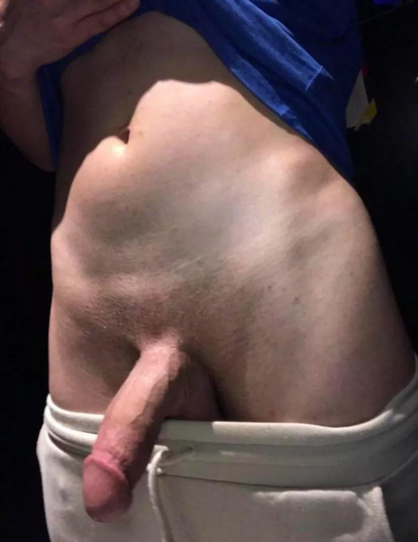 21 horny fit shaved ginger top here my snap: martt_a2024 lets fun ( I love panties)