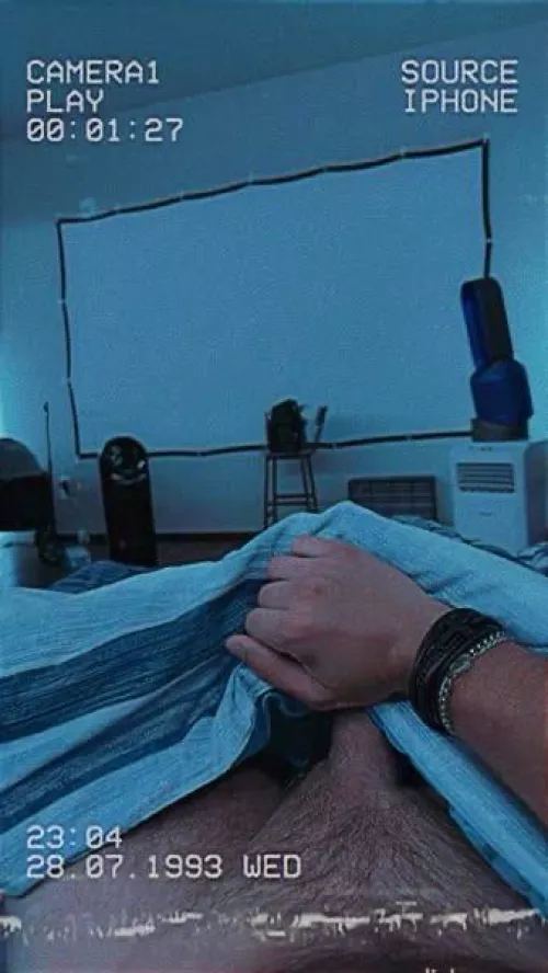 (25) need a bro I can tease 