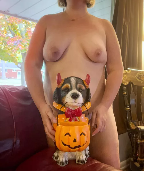 A well placed little devil! [wpc]