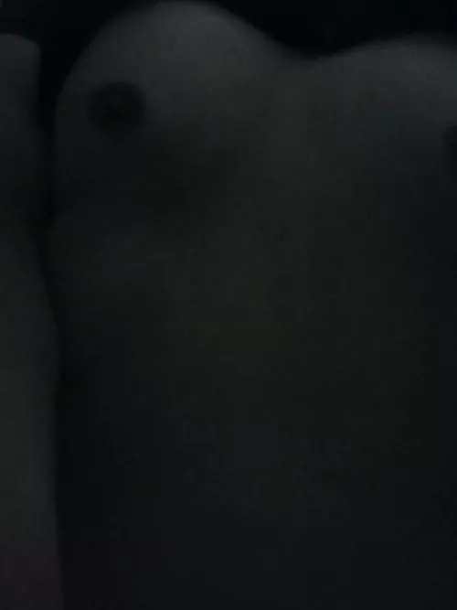 Anyone hosting in Phx? I wanna suck cock