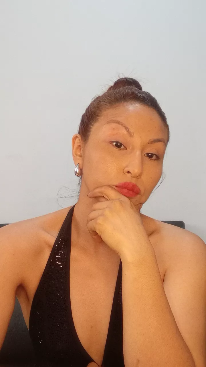 Beautiful y hot lips