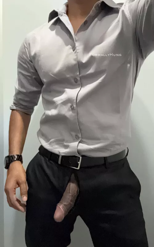 Born to be a Porn star , forced to be at desk job [m]