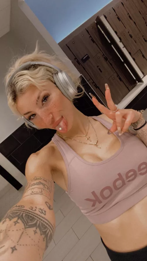 Can you handle a tatted woman with piercings?