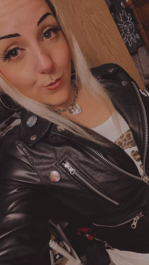 F/29/CO horny af seeing all the morning bhm pics 😏