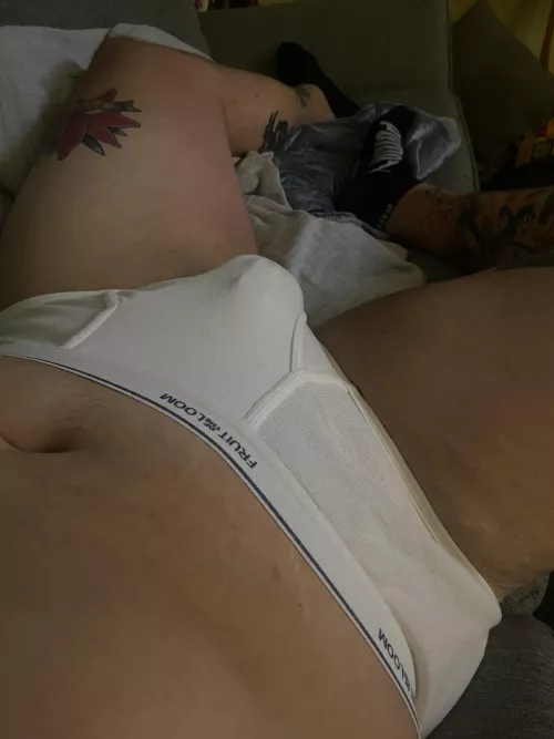 Has already been such a long week and it’s only Tuesday. At least it’s relax time for this TWT