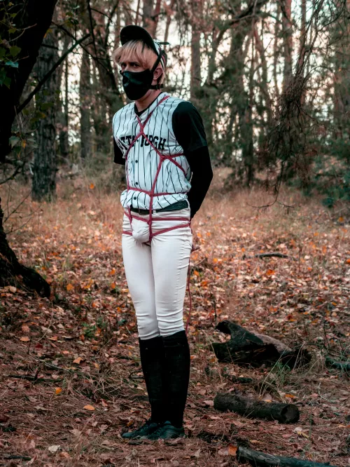 I can't control myself, now you can play with me, I'm a prisoner😊