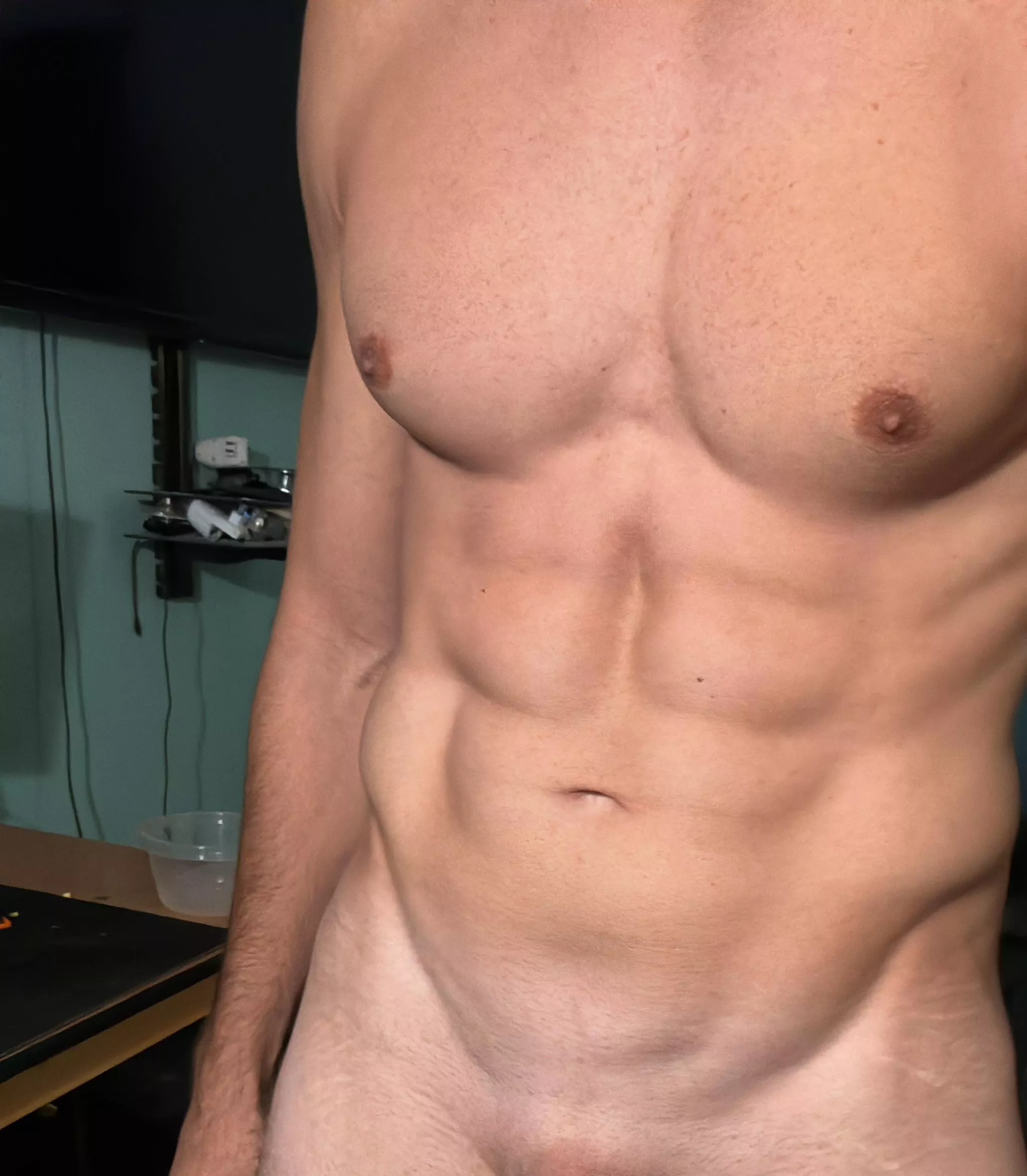 I hear the ladies like the V