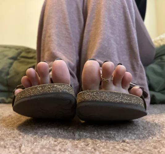 i know you wish you could see my toe prints..