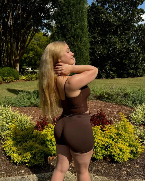 I love my ass in gym outfits