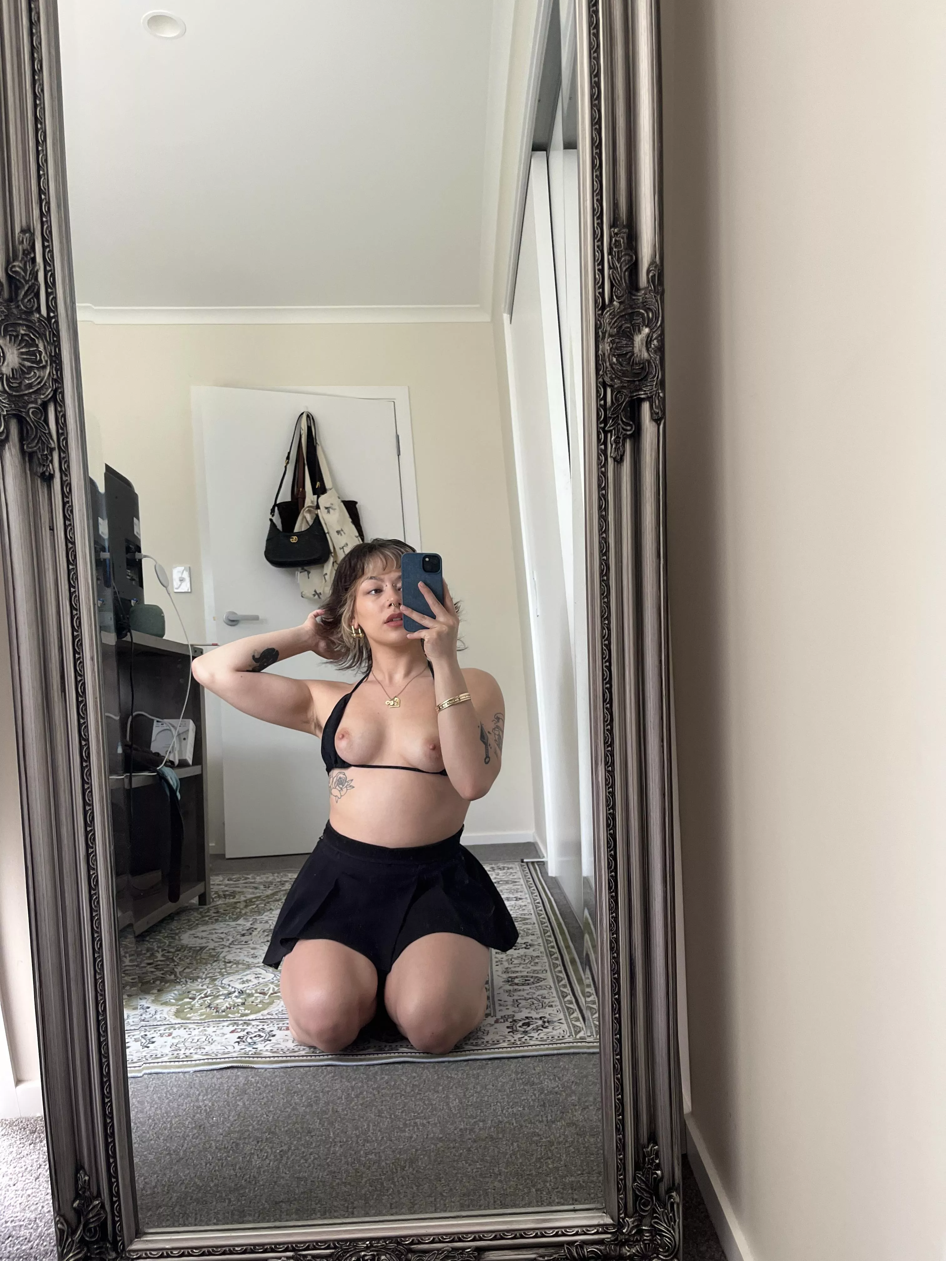 My top just can't seem to keep my tits in place ;)