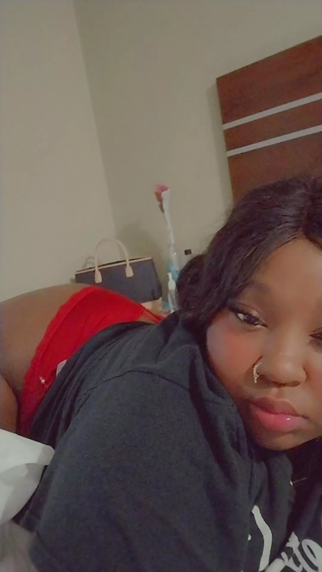 Red my fav color 😩