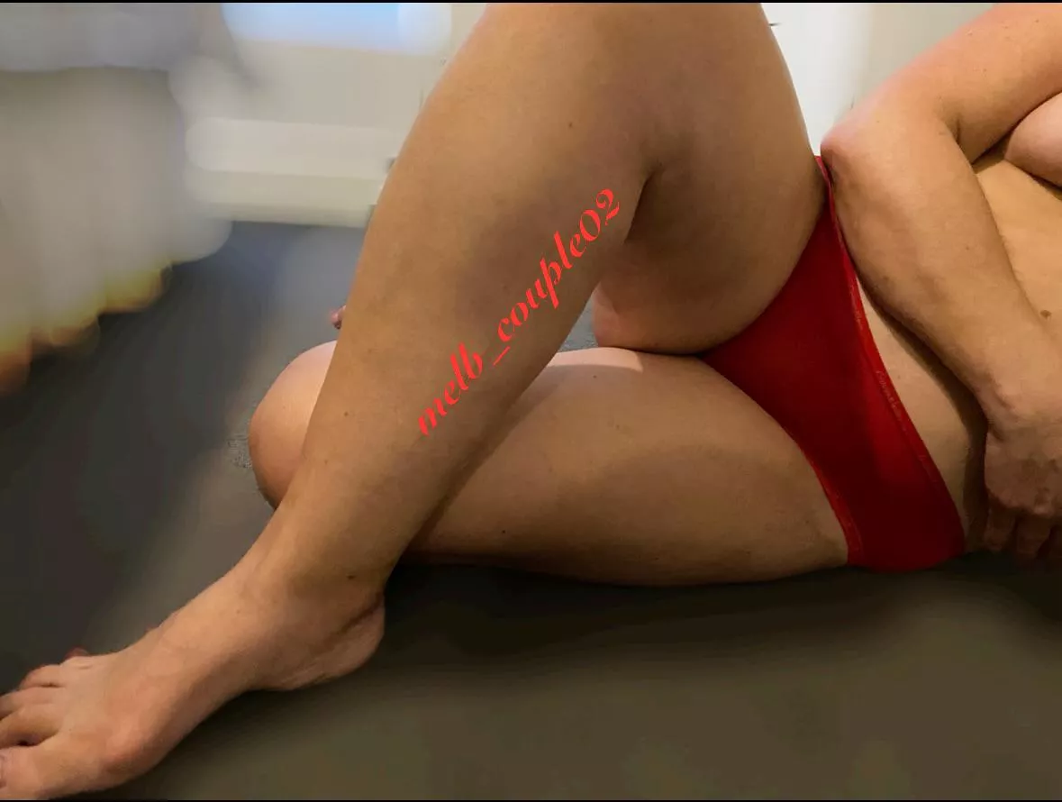 some thighs for your Thursday 