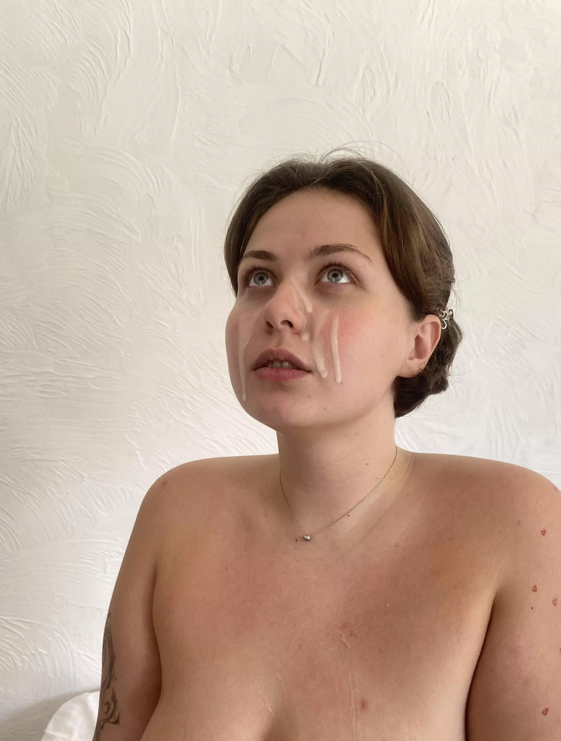 Theres nothing I like more than warm cum on my young face